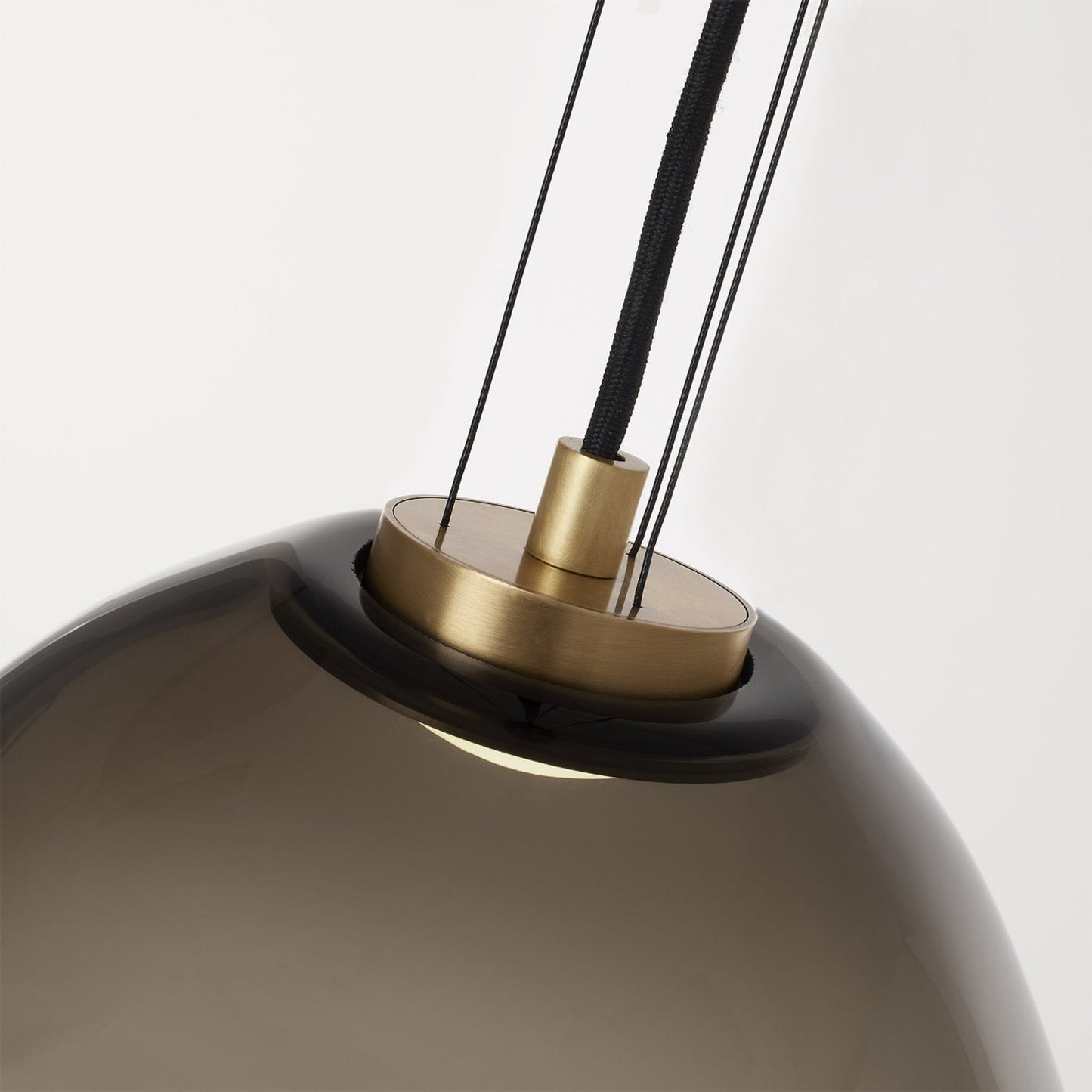 Kapoor LED Pendant Light in Detail.
