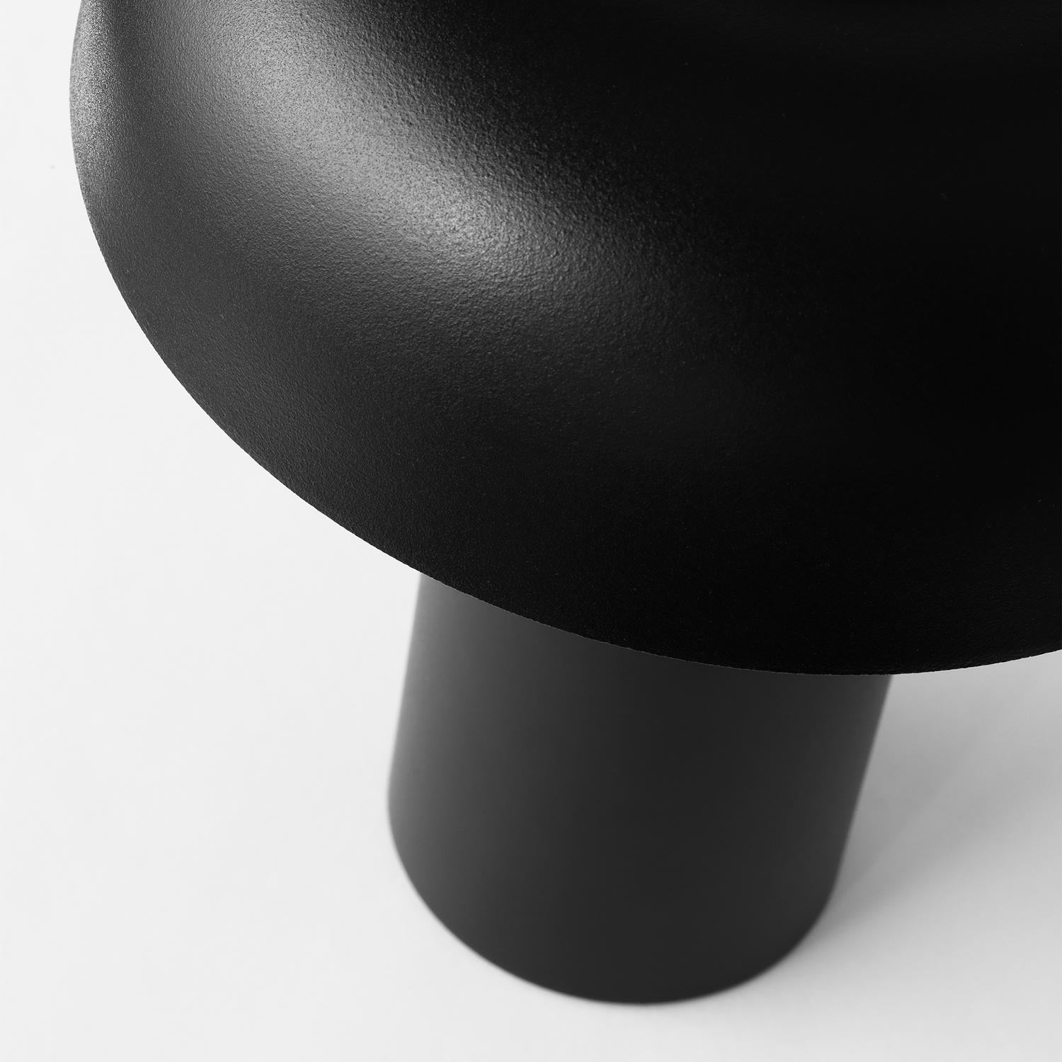 Louver LED Rechargeable Table Lamp in Detail.