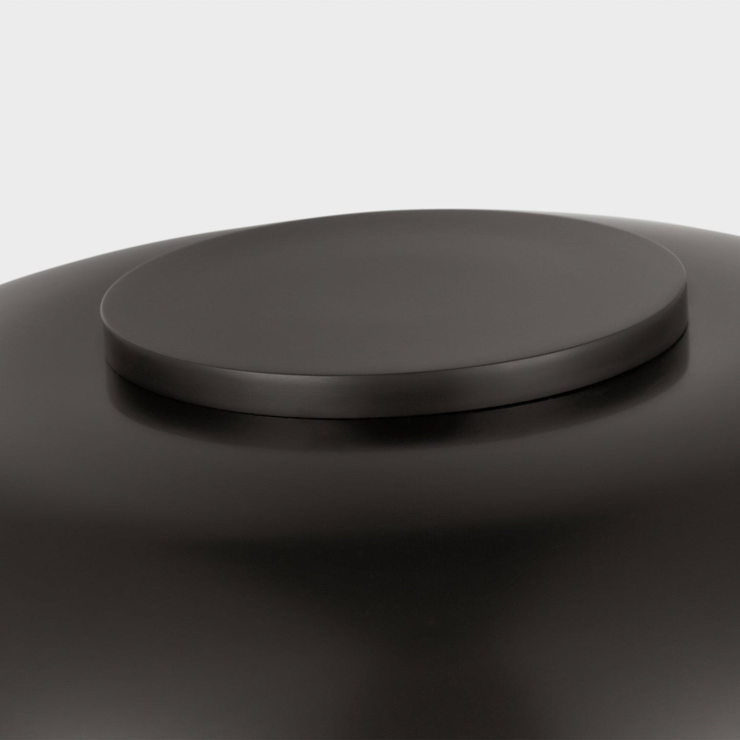 Louver LED Rechargeable Table Lamp in Detail.