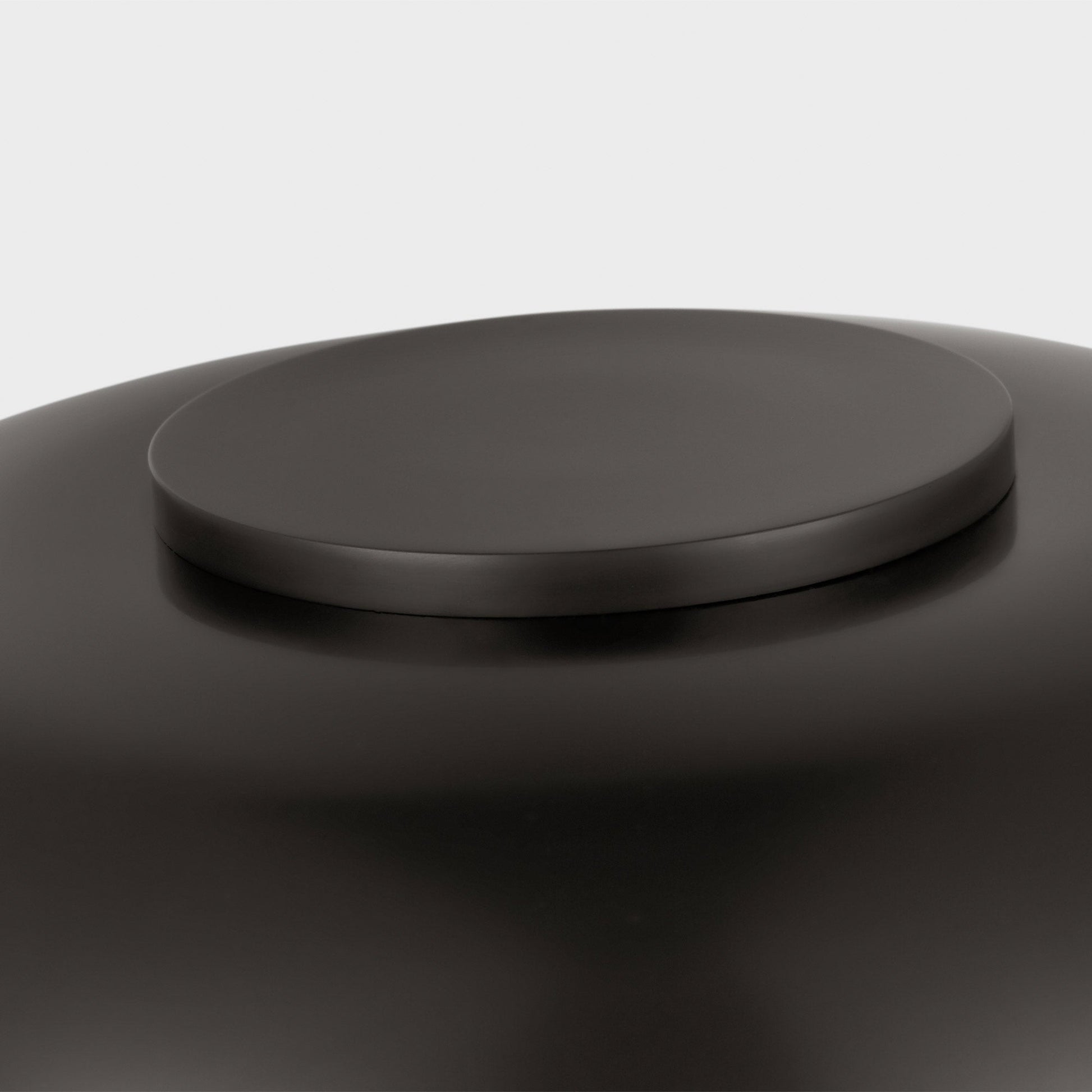 Louver LED Rechargeable Table Lamp in Detail.