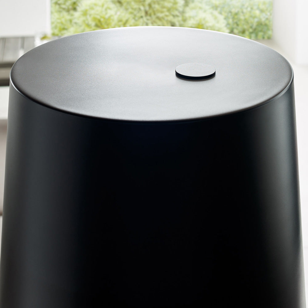 Lucia Outdoor LED Floor Lamp in Detail.