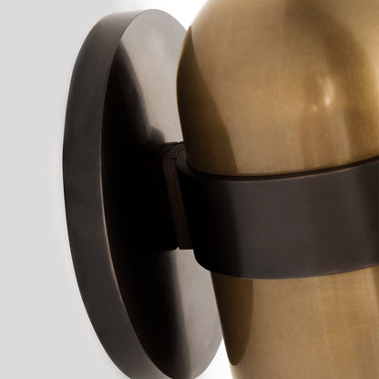 Octavia LED Wall Light in Detail.