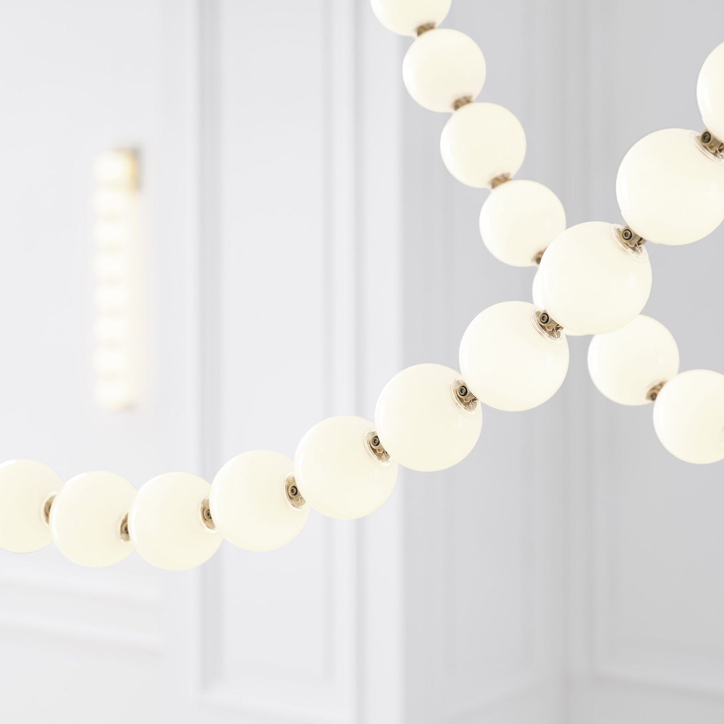 Perle LED Chandelier in Detail.