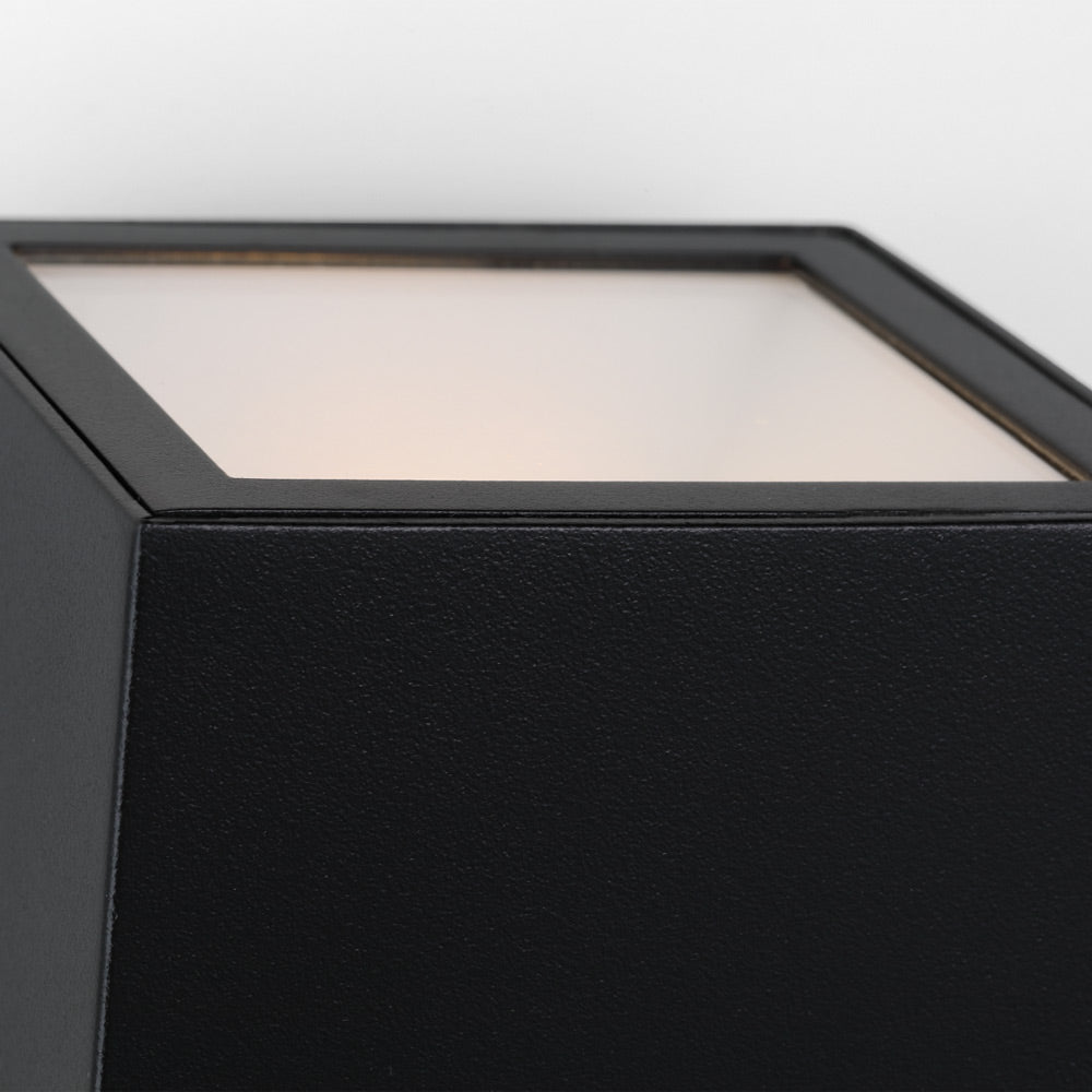 Pressa Outdoor LED Wall Light in Detail.