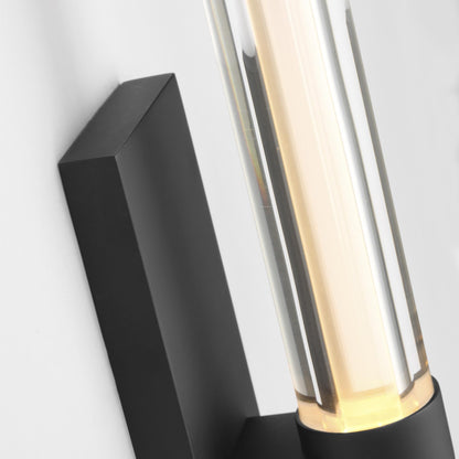 Reiya LED Wall Light in Detail.