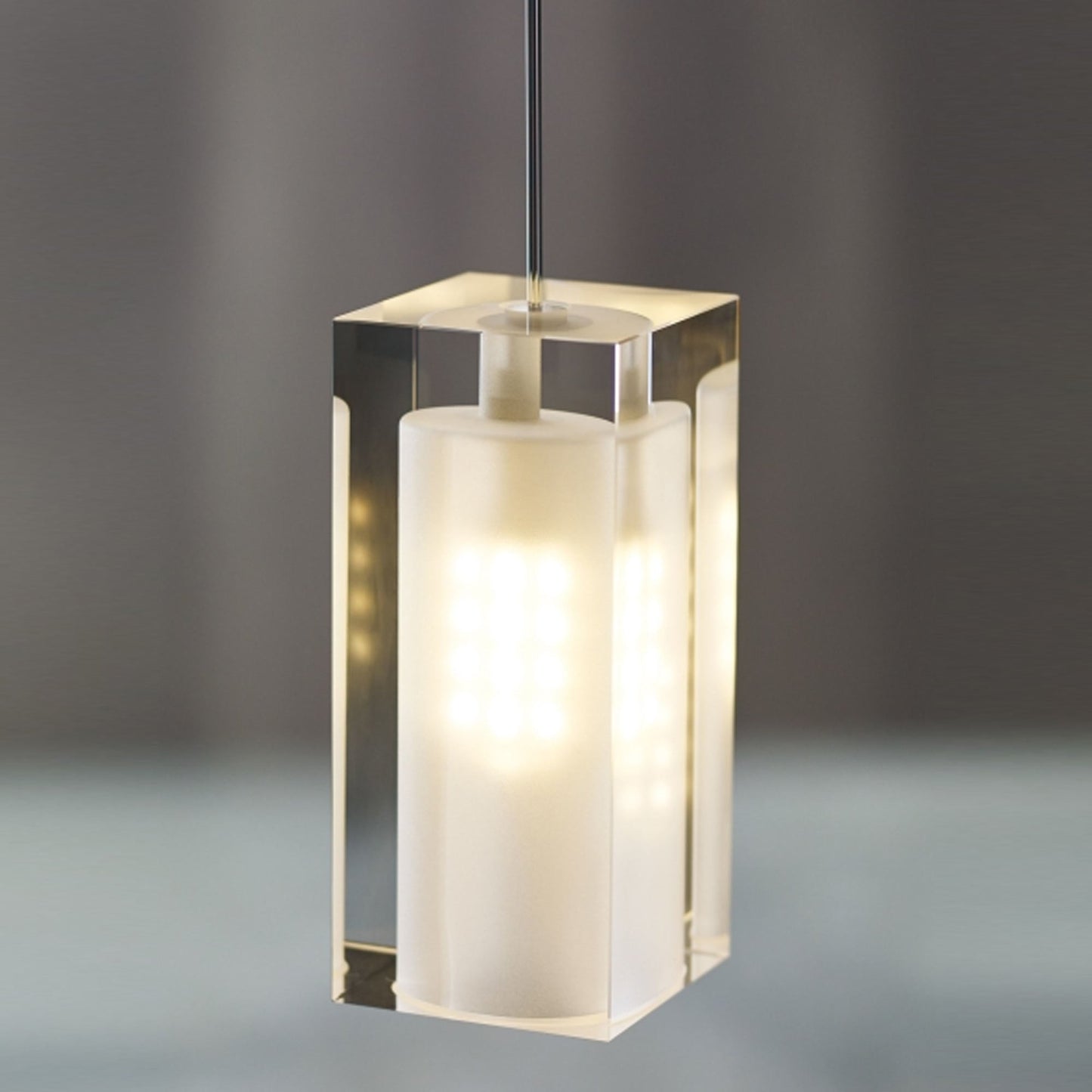 Solitude Low Voltage Pendant Light in Detail.