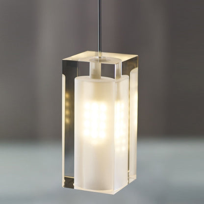 Solitude Low Voltage Pendant Light in Detail.