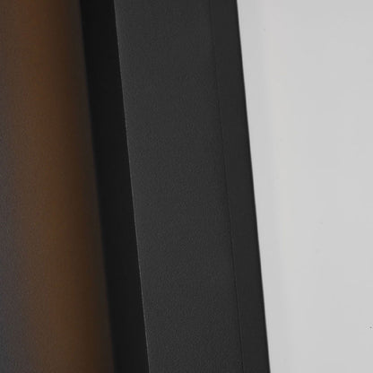 Stagger Outdoor LED Wall Light in Detail.
