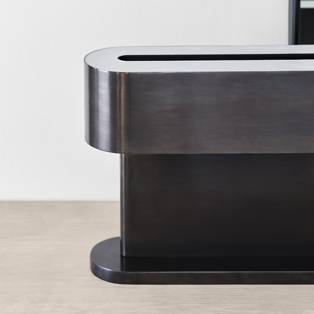 Wyllis LED Table Lamp in Detail.