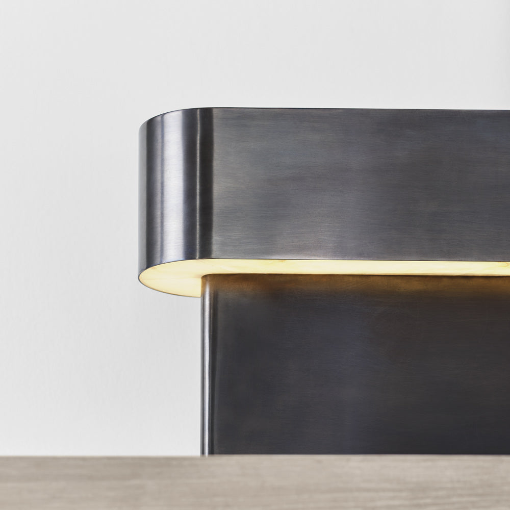 Wyllis LED Table Lamp in Detail.