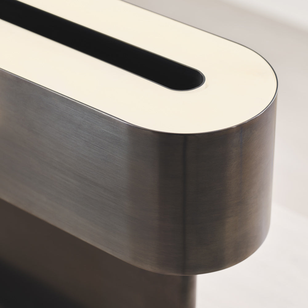 Wyllis LED Table Lamp in Detail.