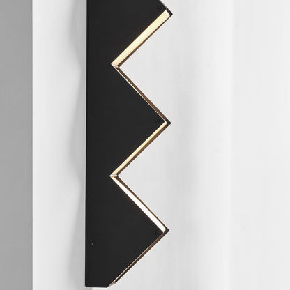 Zig Zag LED Wall Light in Detail.