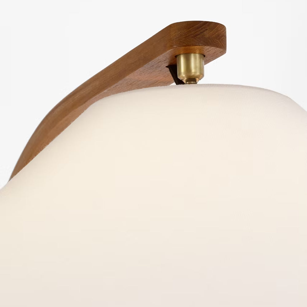 Agathe Floor Lamp in Detail.