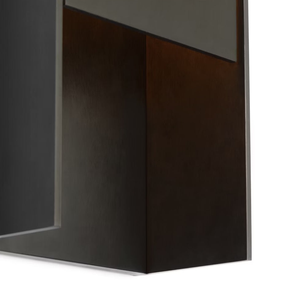 Align Outdoor LED Wall Light in Detail.