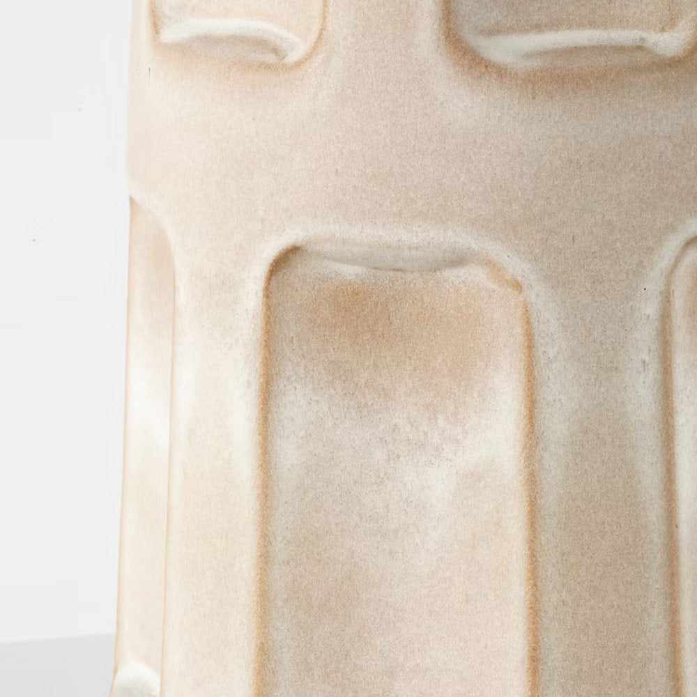 Altamira Table Lamp in Detail.