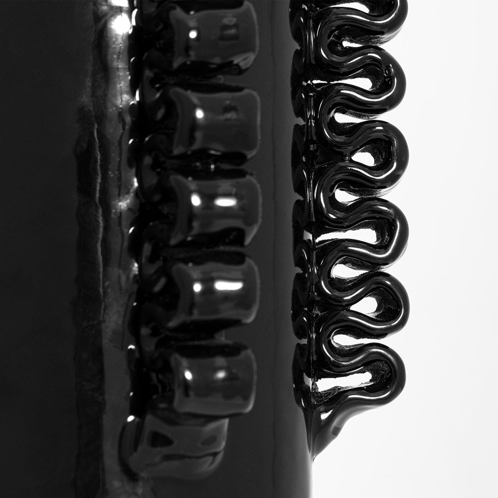 Amandine Table Lamp in Detail.