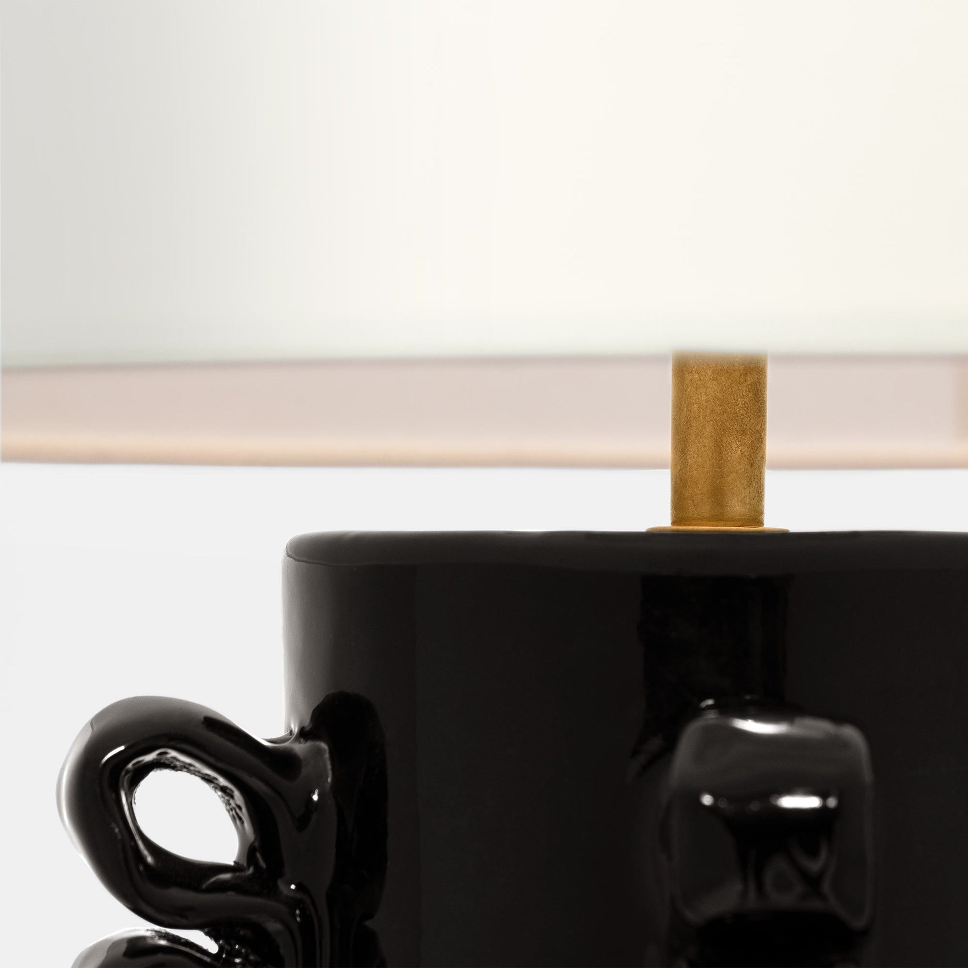 Amandine Table Lamp in Detail.