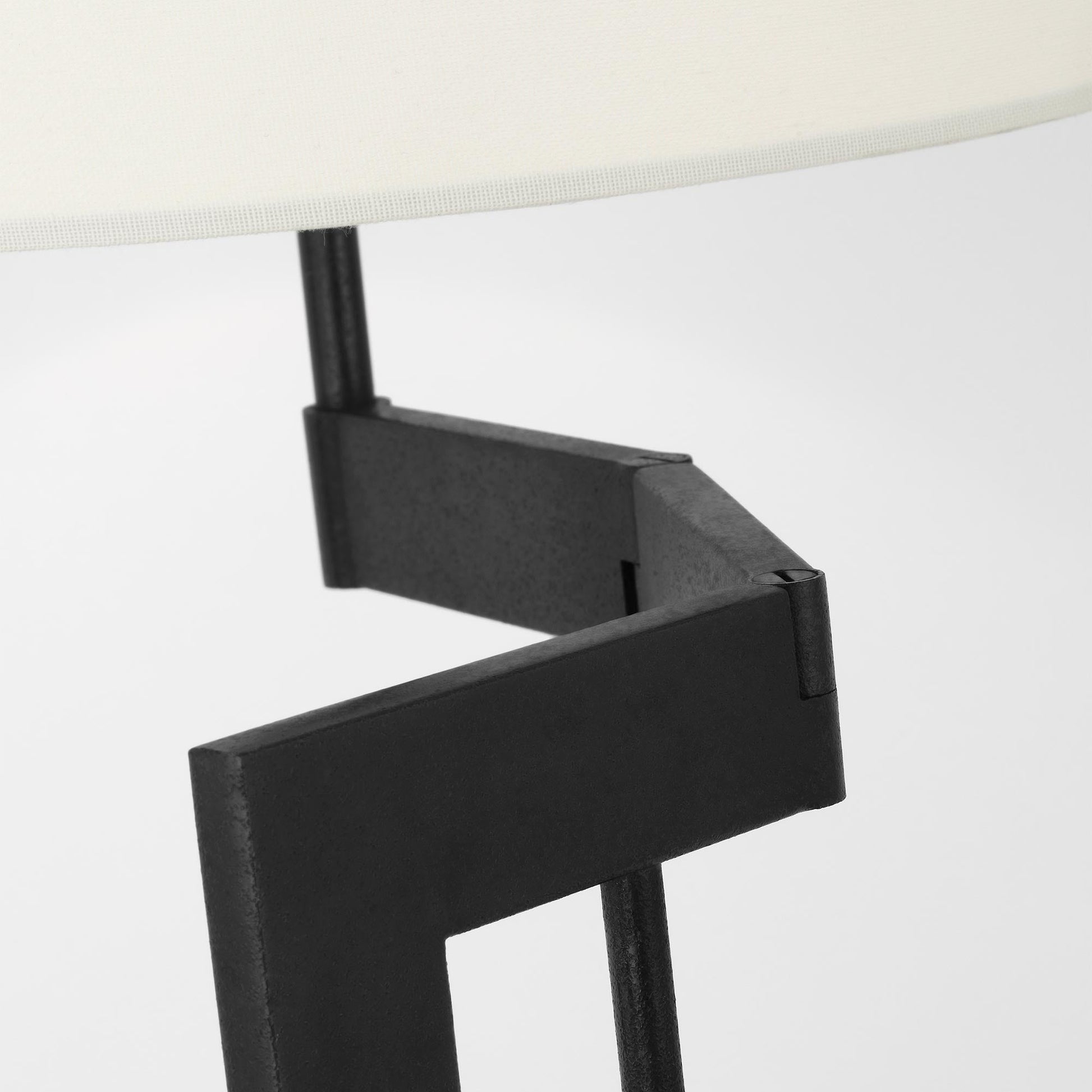Amell Table Lamp in Detail.