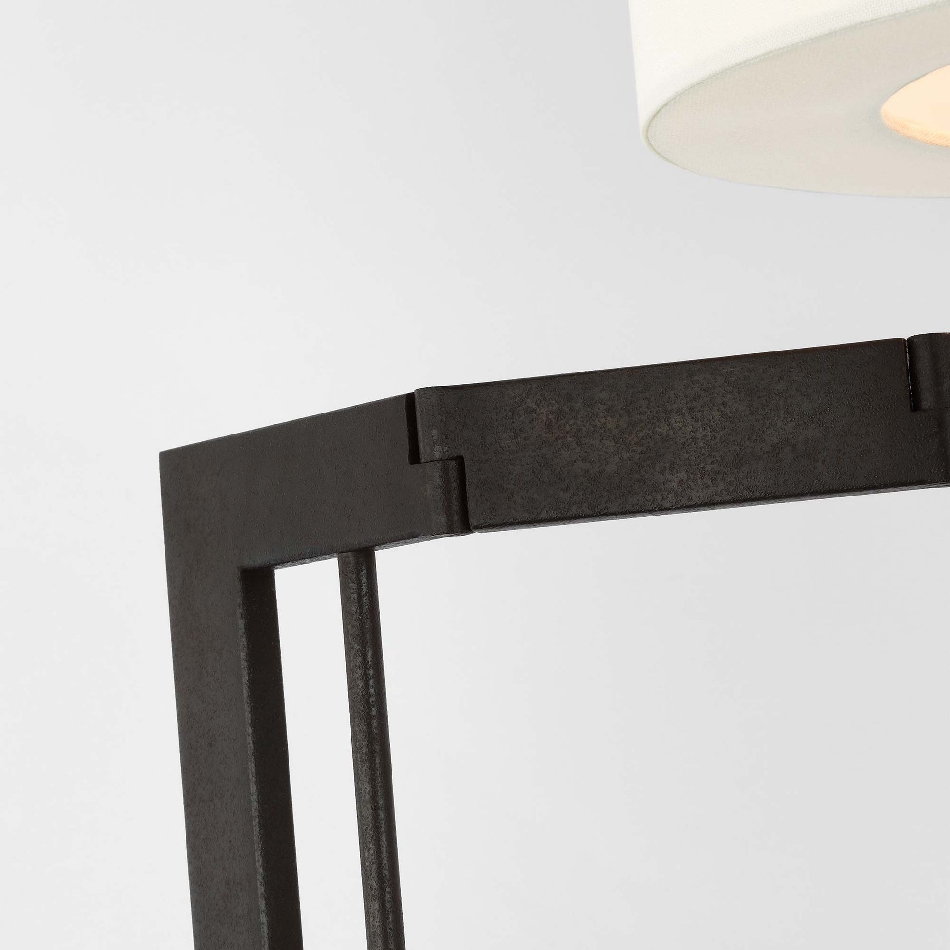 Amell Table Lamp in Detail.