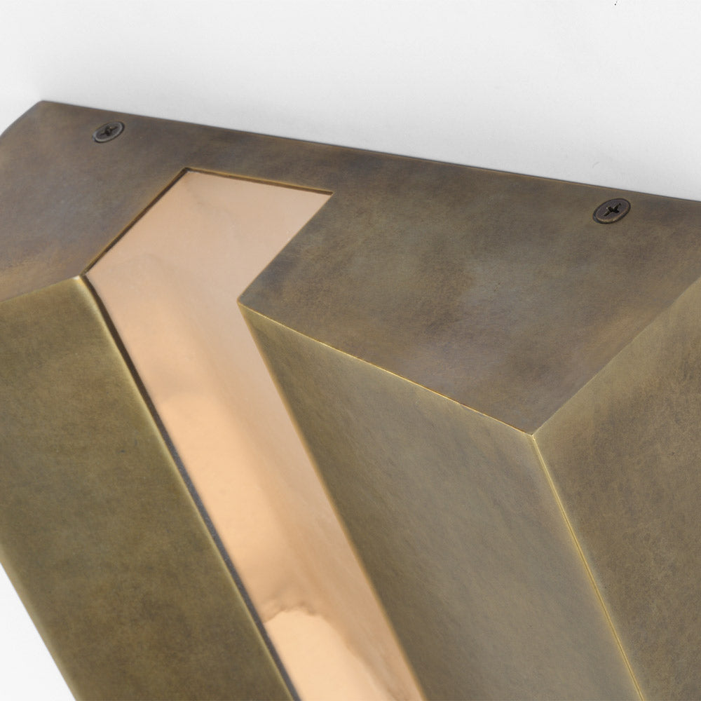 Austera LED Wall Light in Detail.