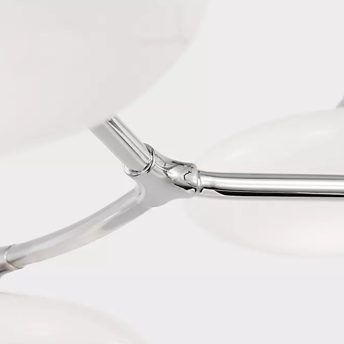 Brindille LED Vertical Chandelier in Detail.