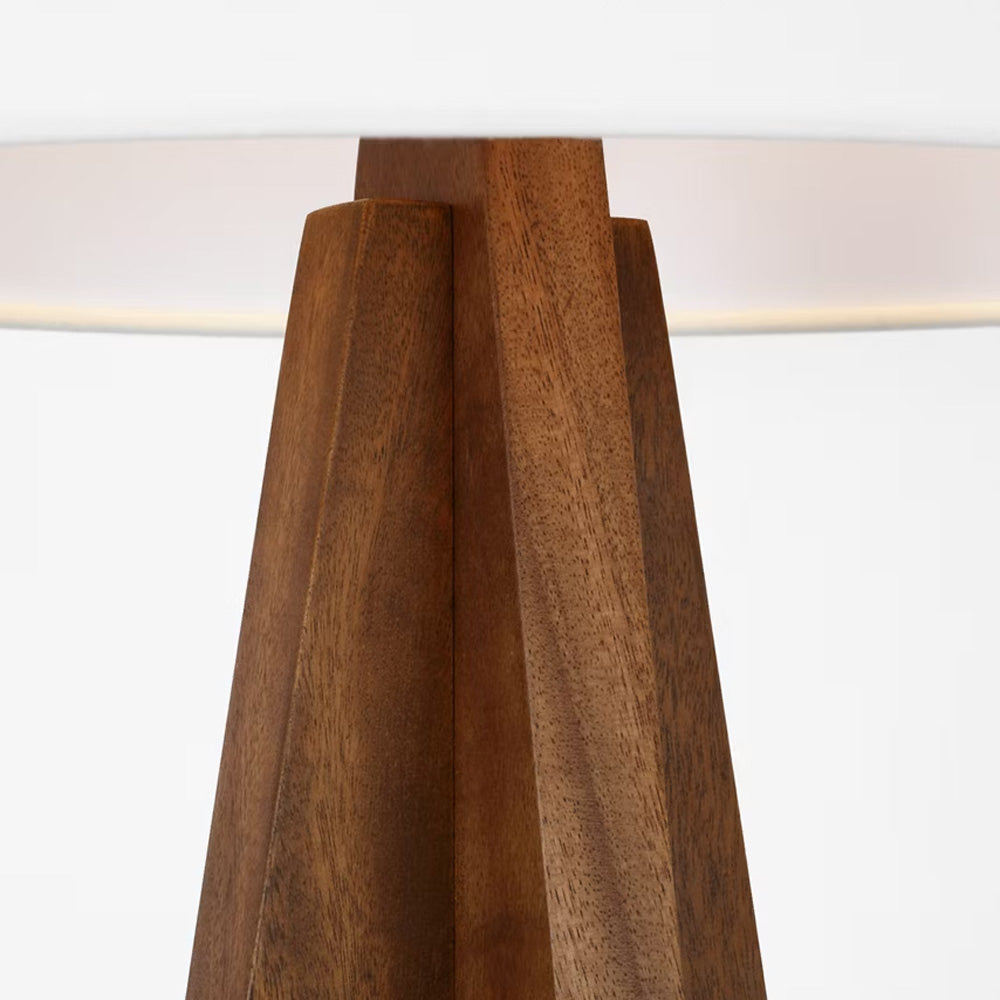Crue Table Lamp in Detail.