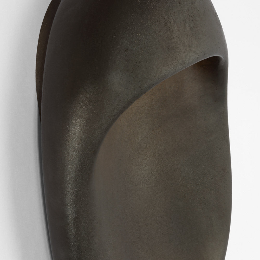 Esculpa Rounded Outdoor LED Wall Light in Detail.