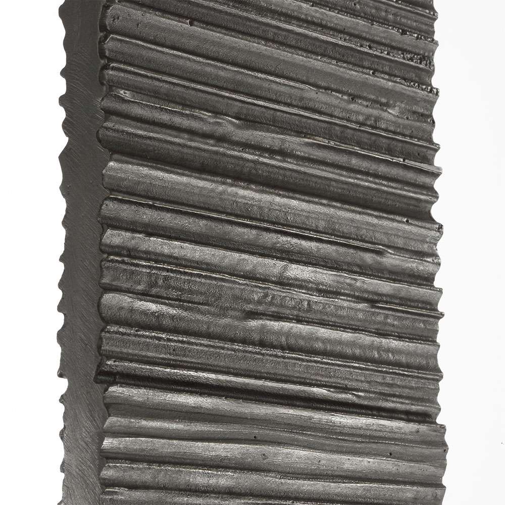 Fumar Floor Lamp in Detail.