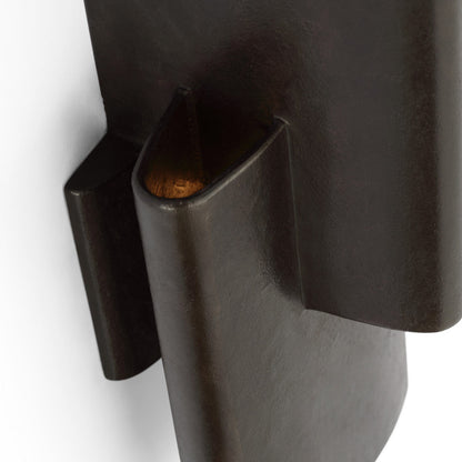 Lotura Intersecting LED Wall Light in Detail.