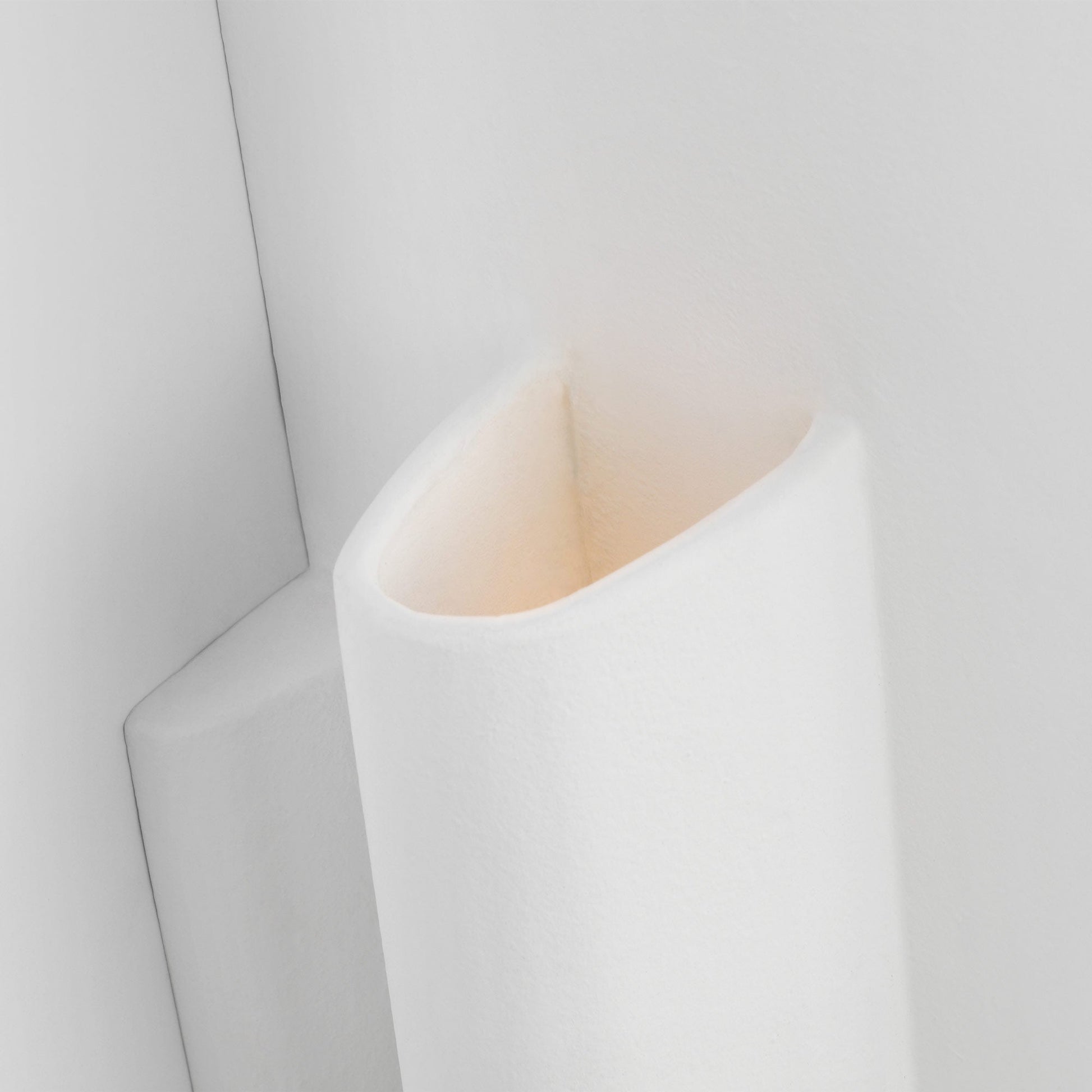 Lotura Intersecting LED Wall Light in Detail.