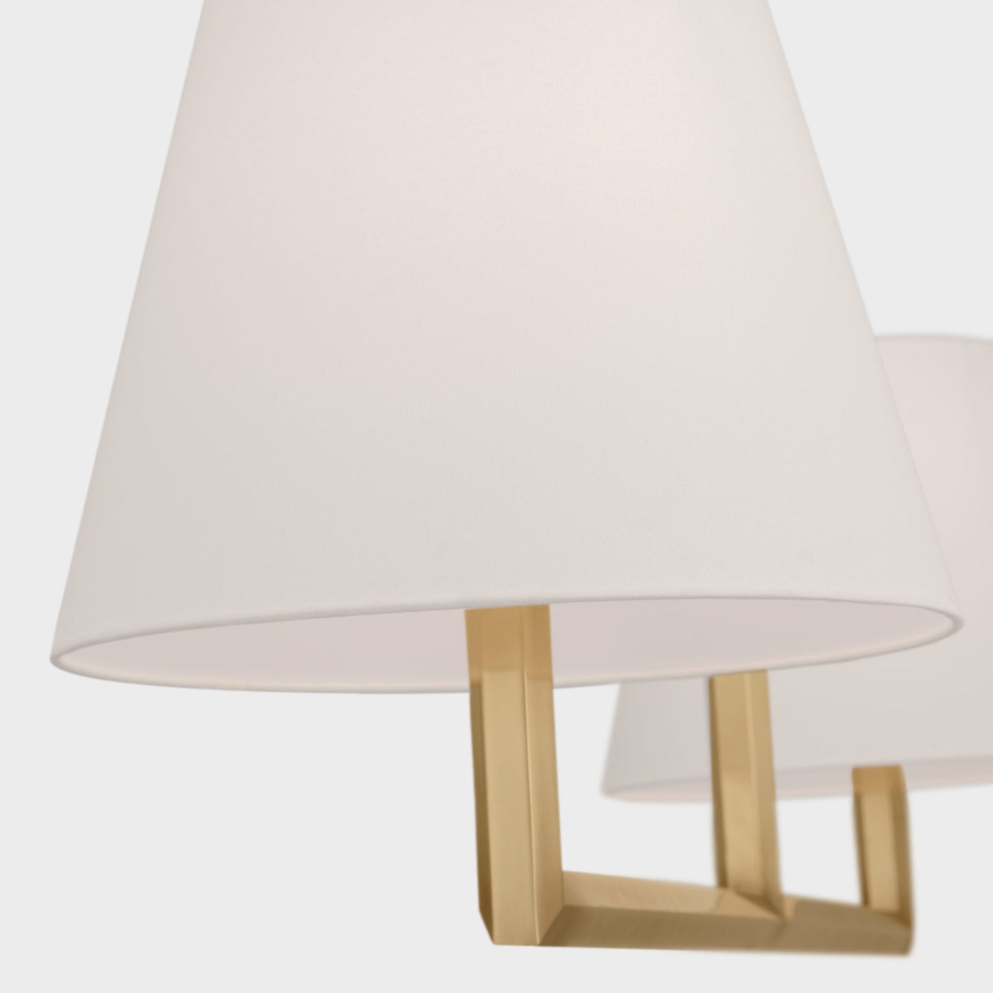 Olivier Linear Chandelier in Detail.