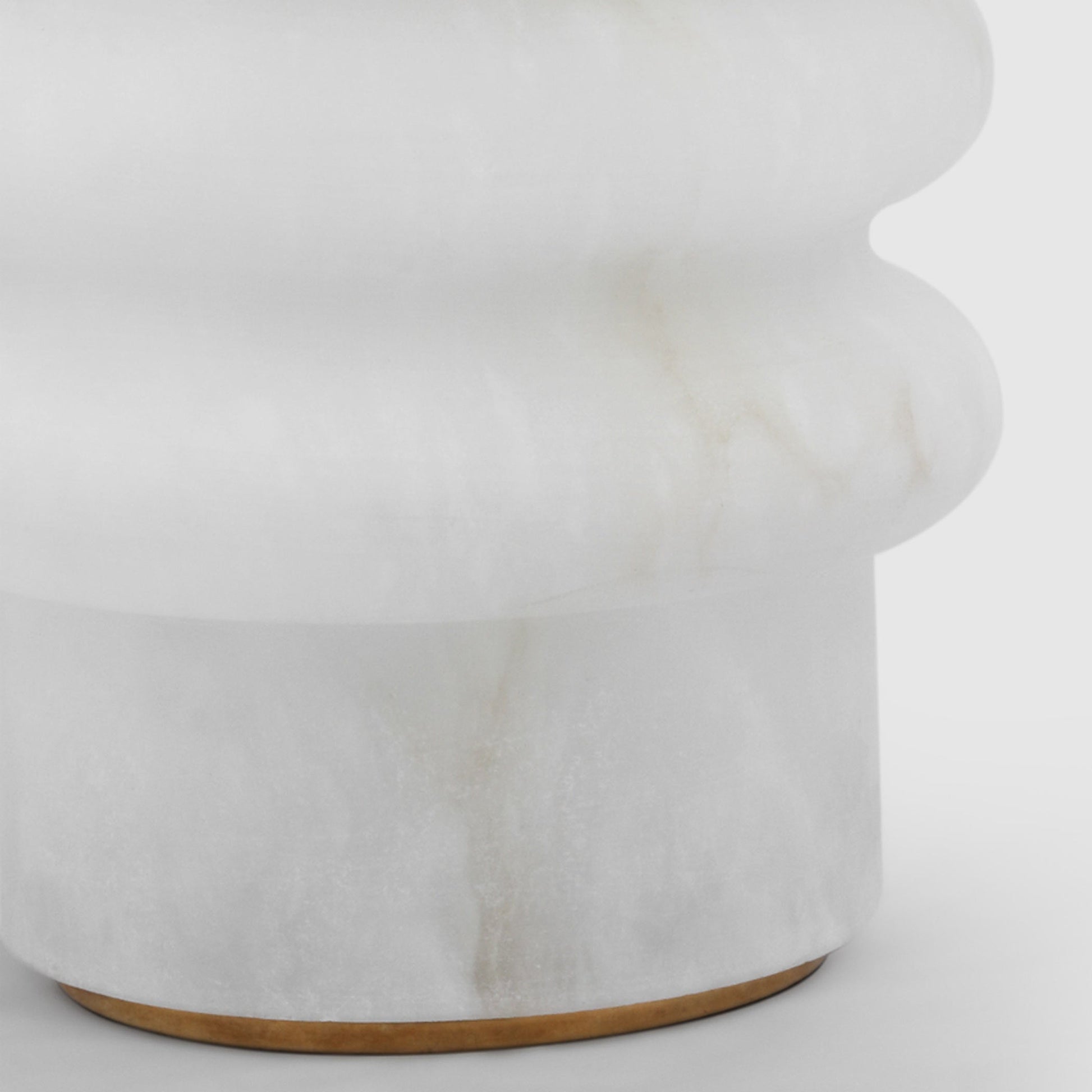 Onda Table Lamp in Detail.