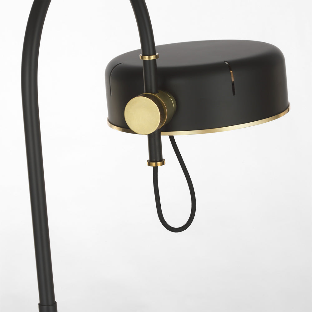 Oso LED Floor Lamp in Detail.