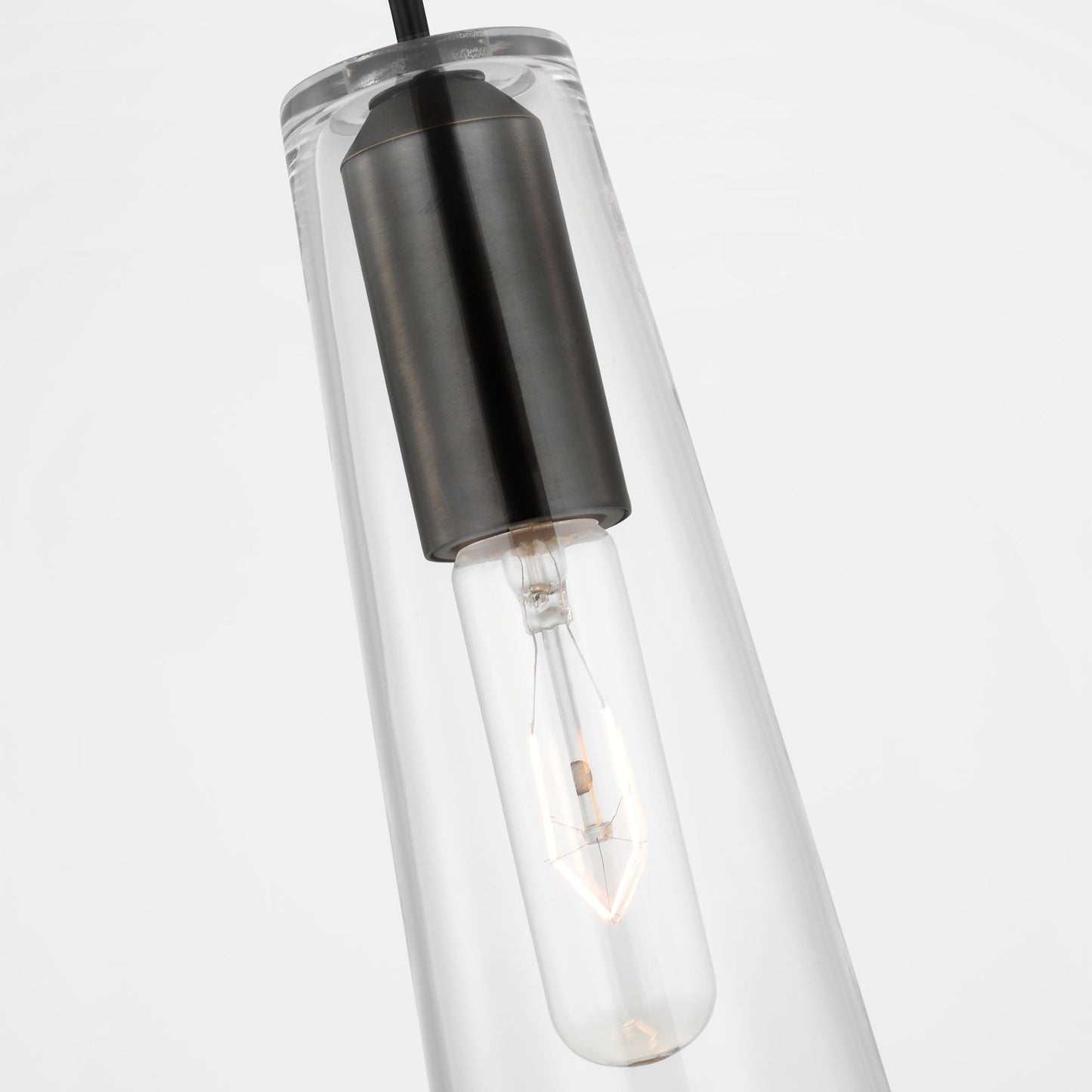 Osvaldo Pendant Light in Detail.