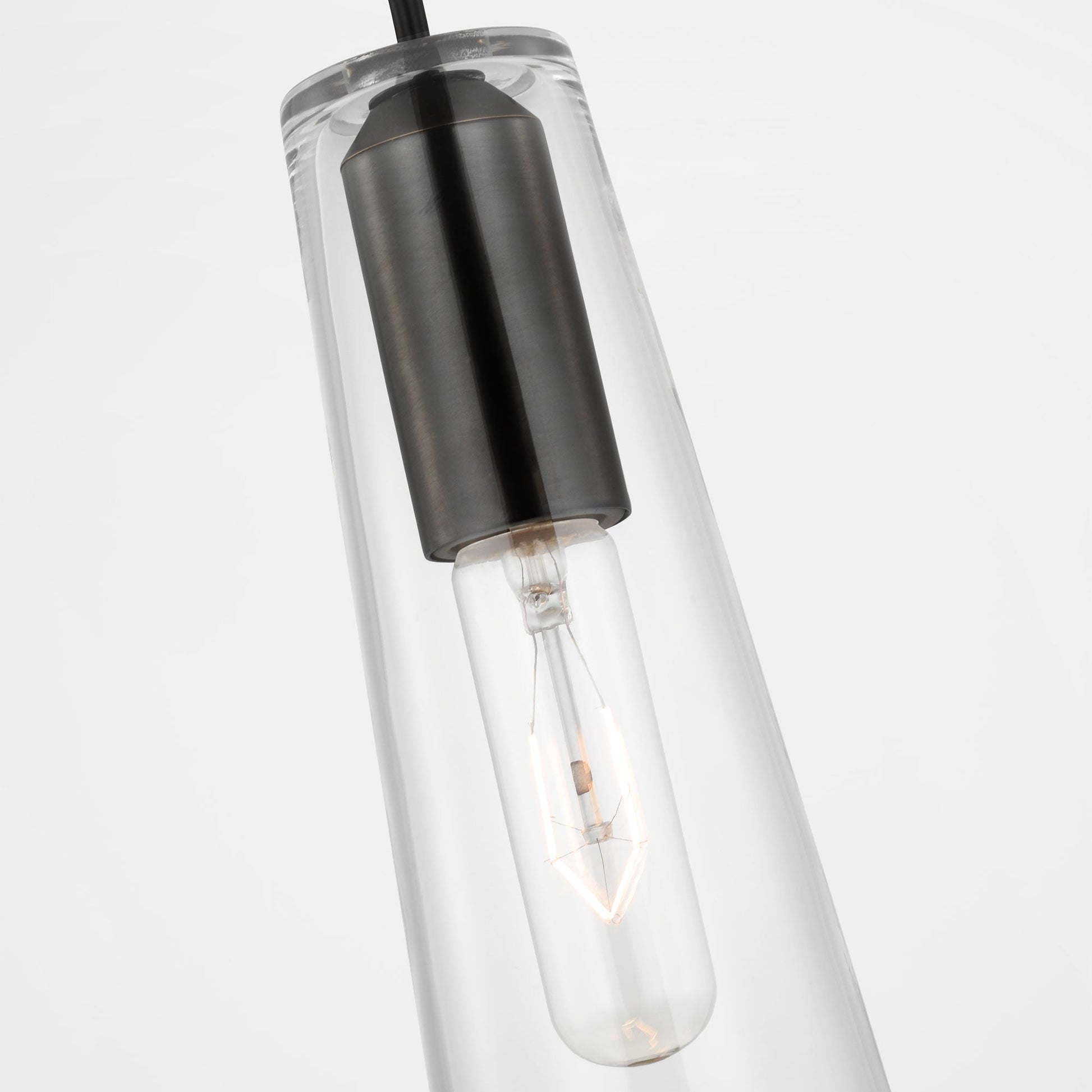 Osvaldo Pendant Light in Detail.