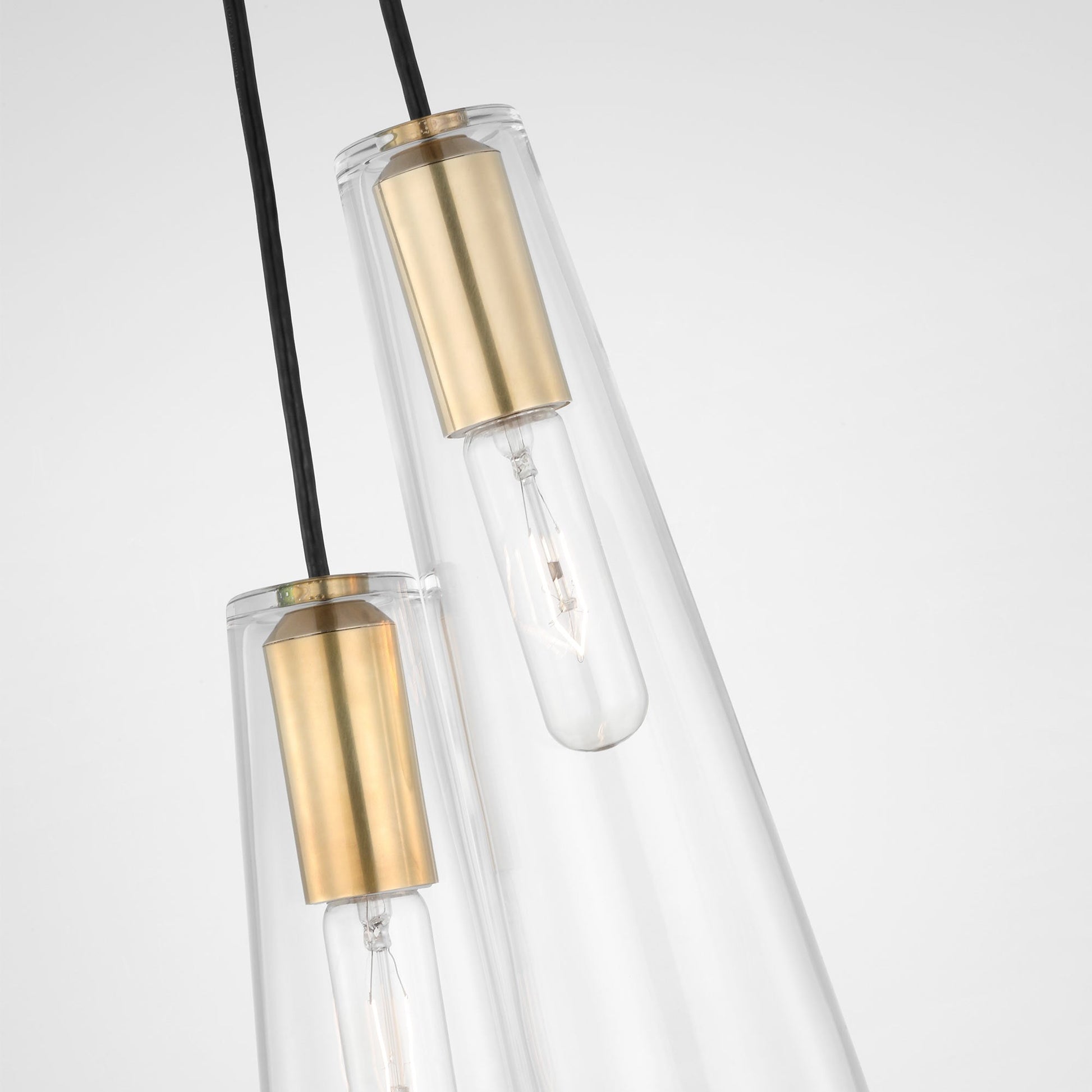 Osvaldo Pendant Light in Detail.