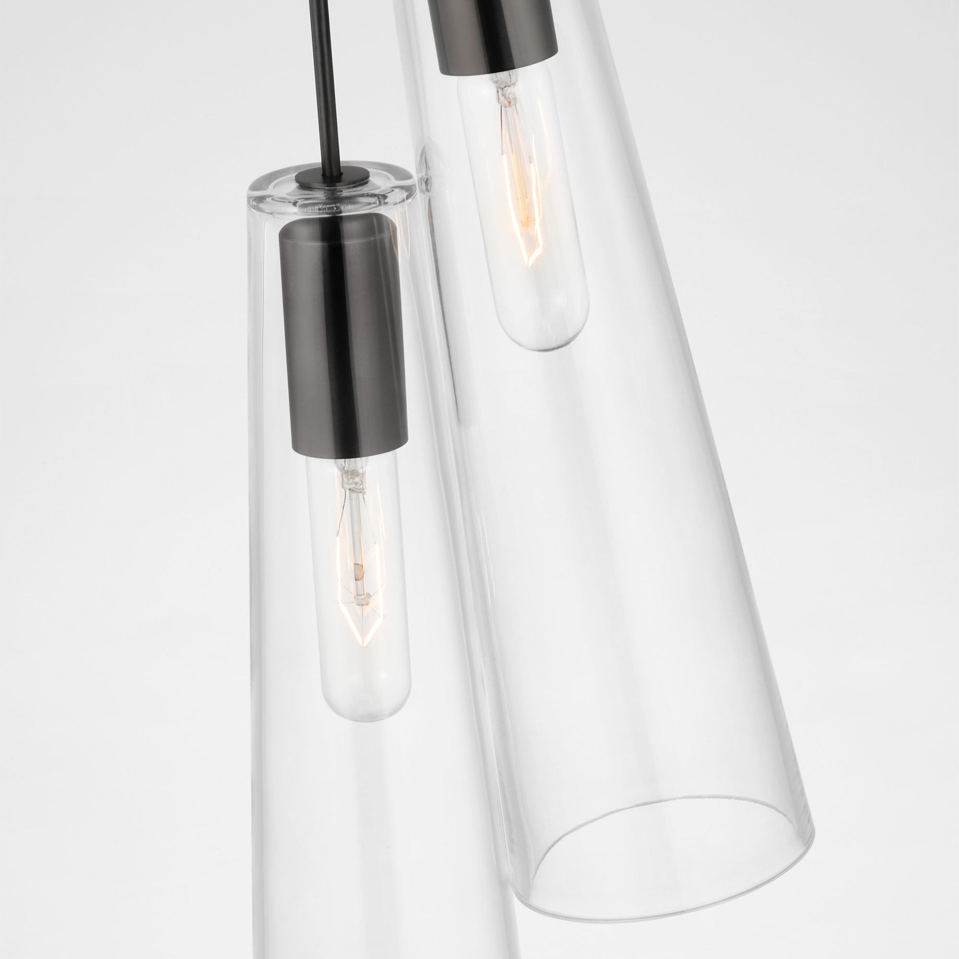 Osvaldo Pendant Light in Detail.