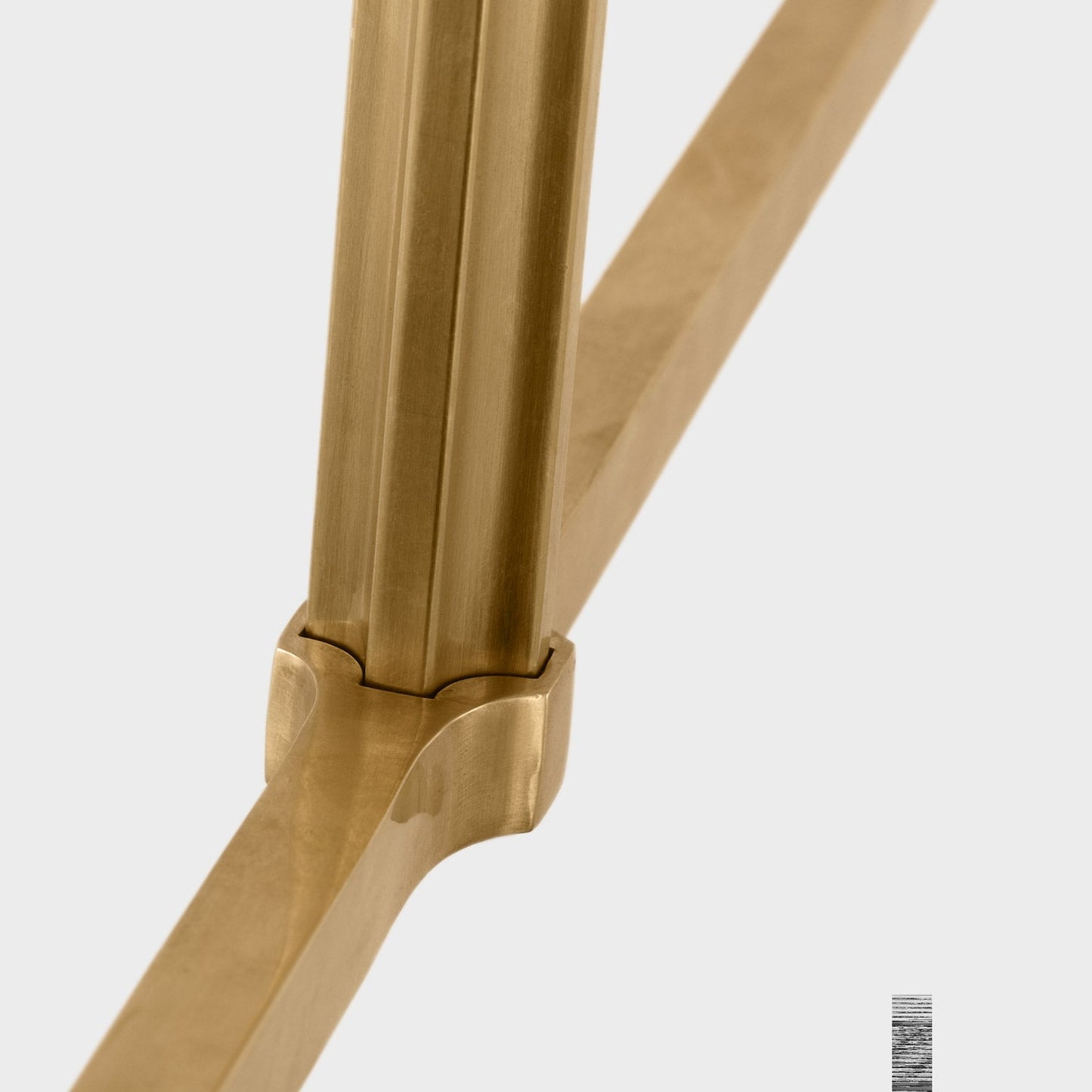 Pedra LED Linear Chandelier in Detail.