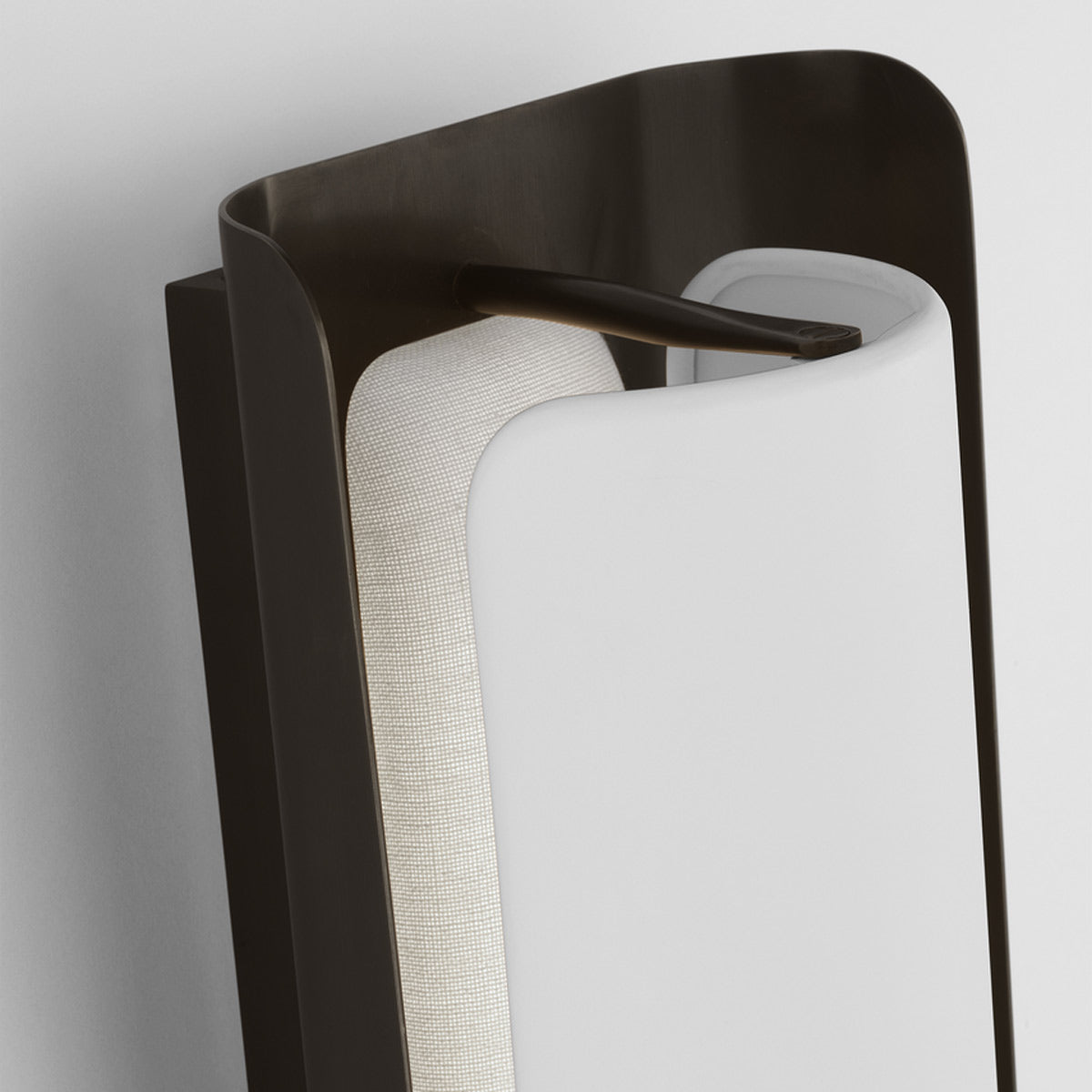 Penumbra LED Wall Light in Detail.