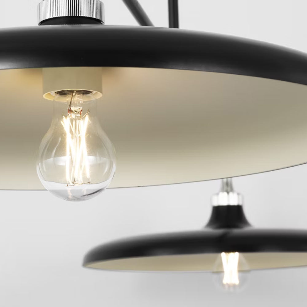 Piatto Linear Pendant Light in Detail.