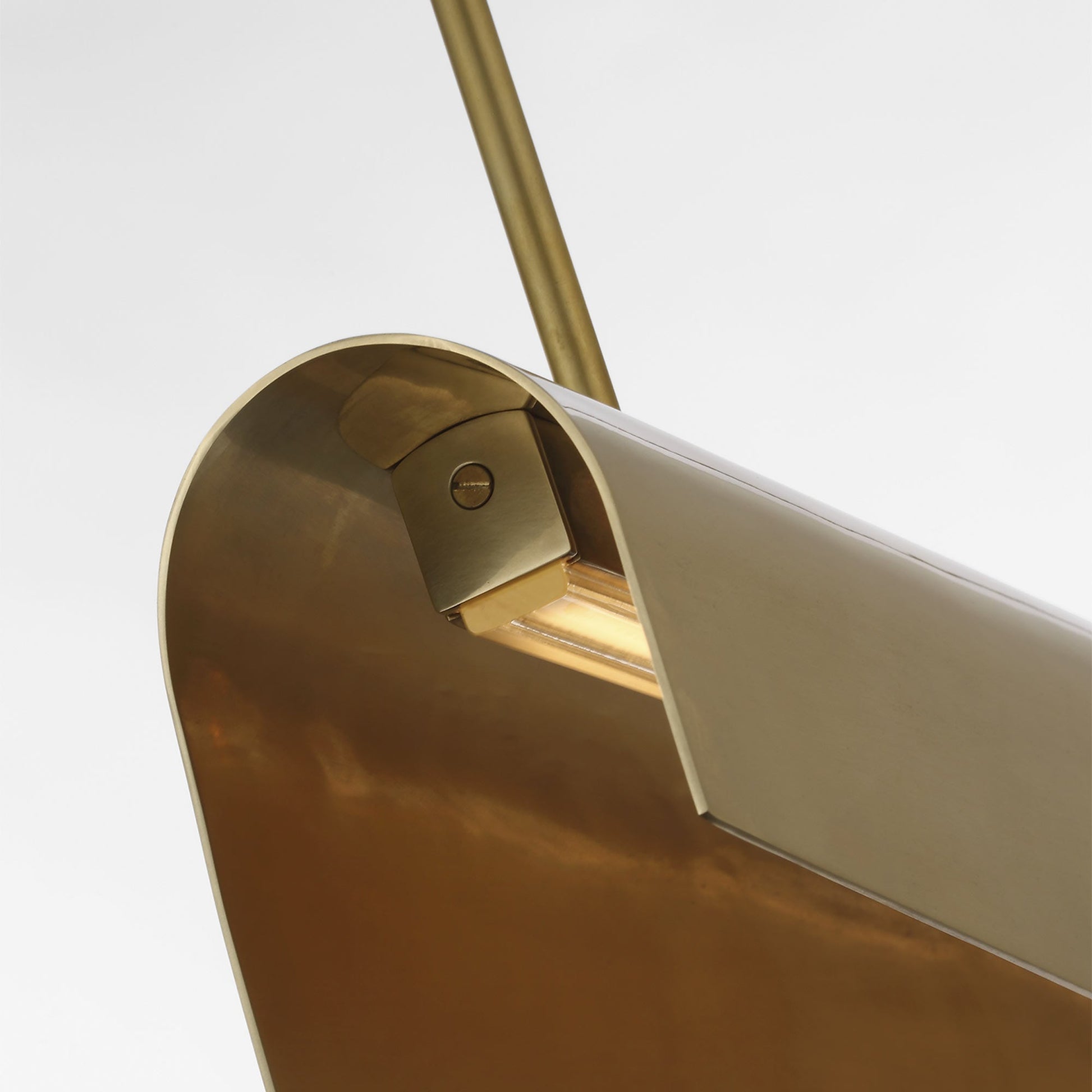 Piel LED Linear Pendant Light in Detail.