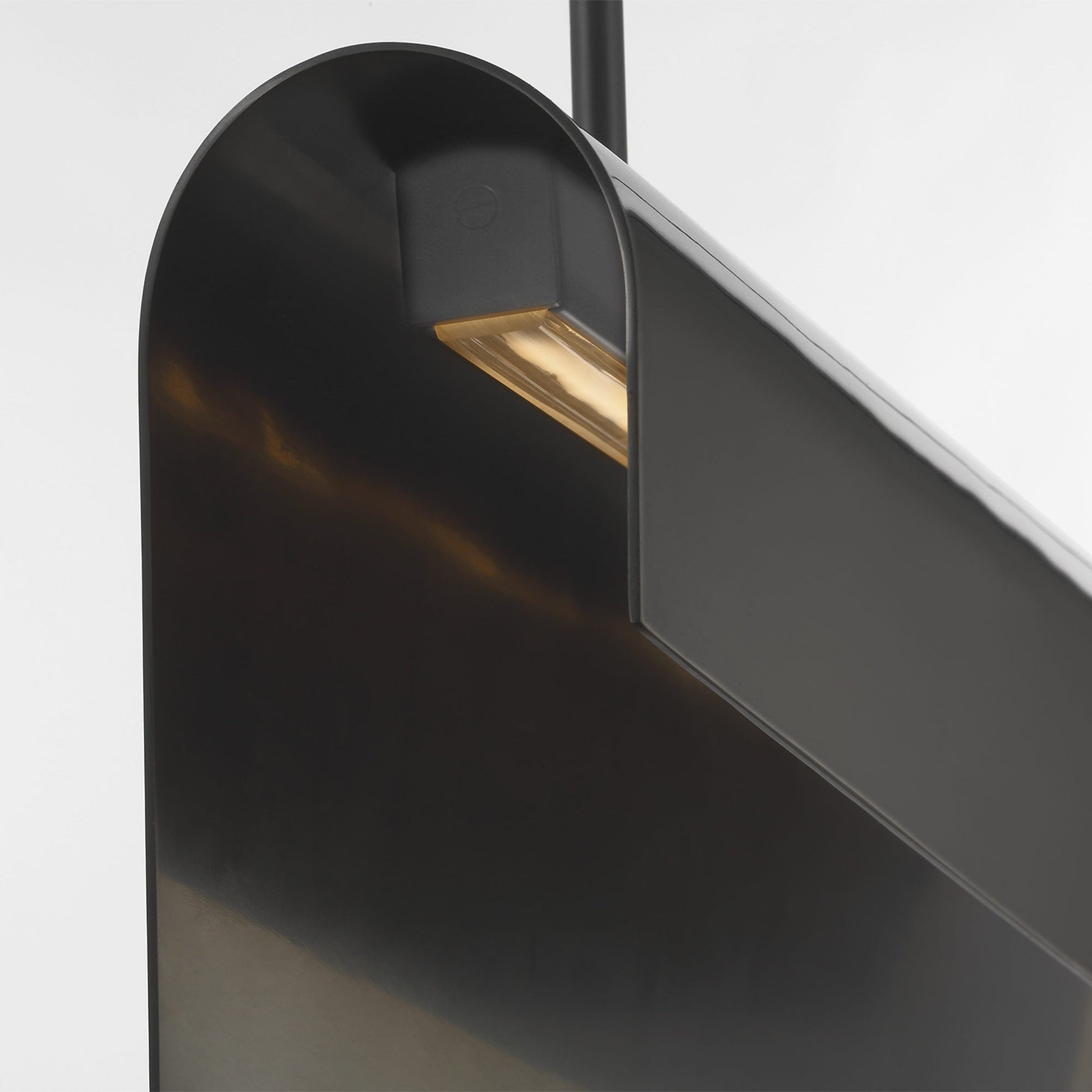 Piel LED Linear Pendant Light in Detail.