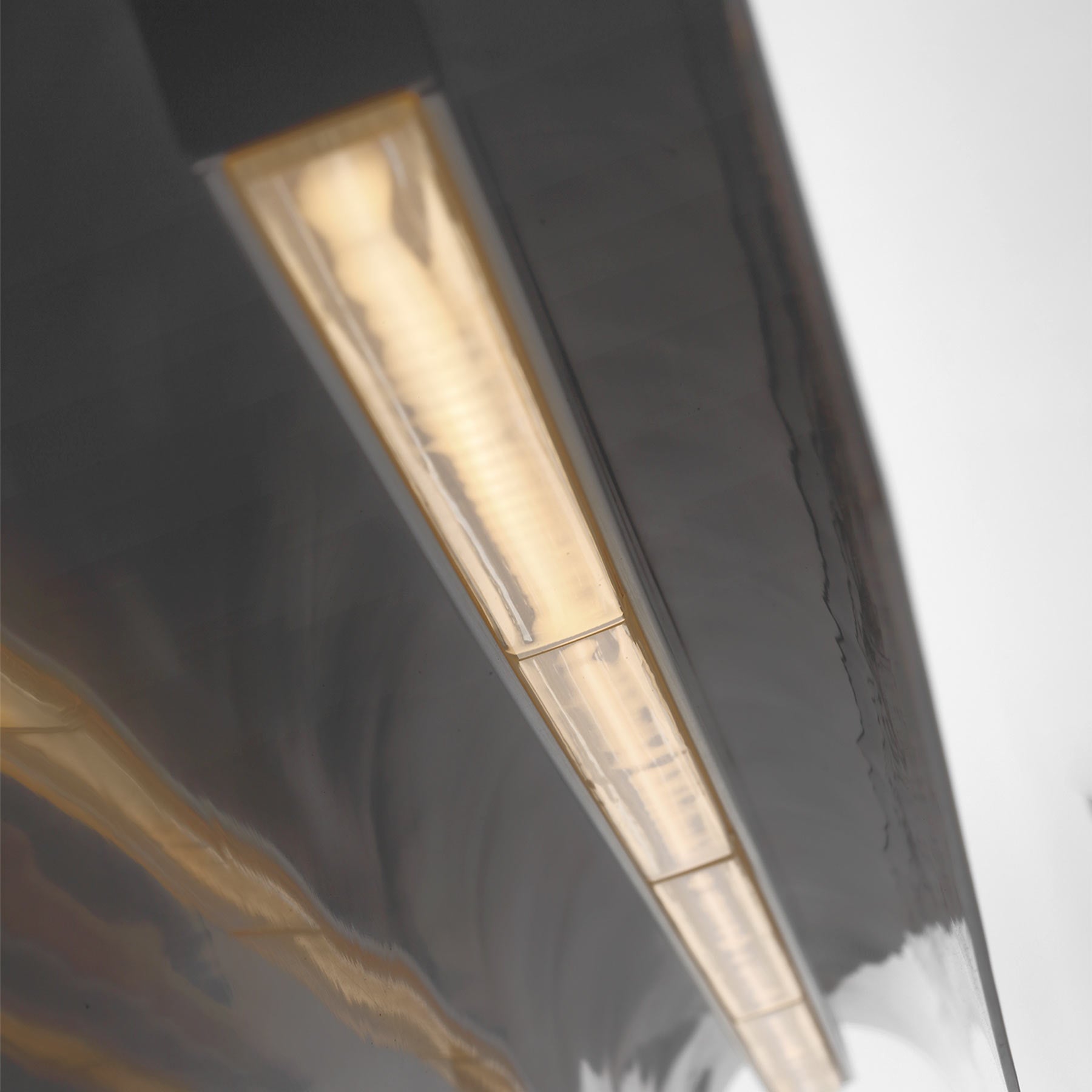 Piel LED Linear Pendant Light in Detail.