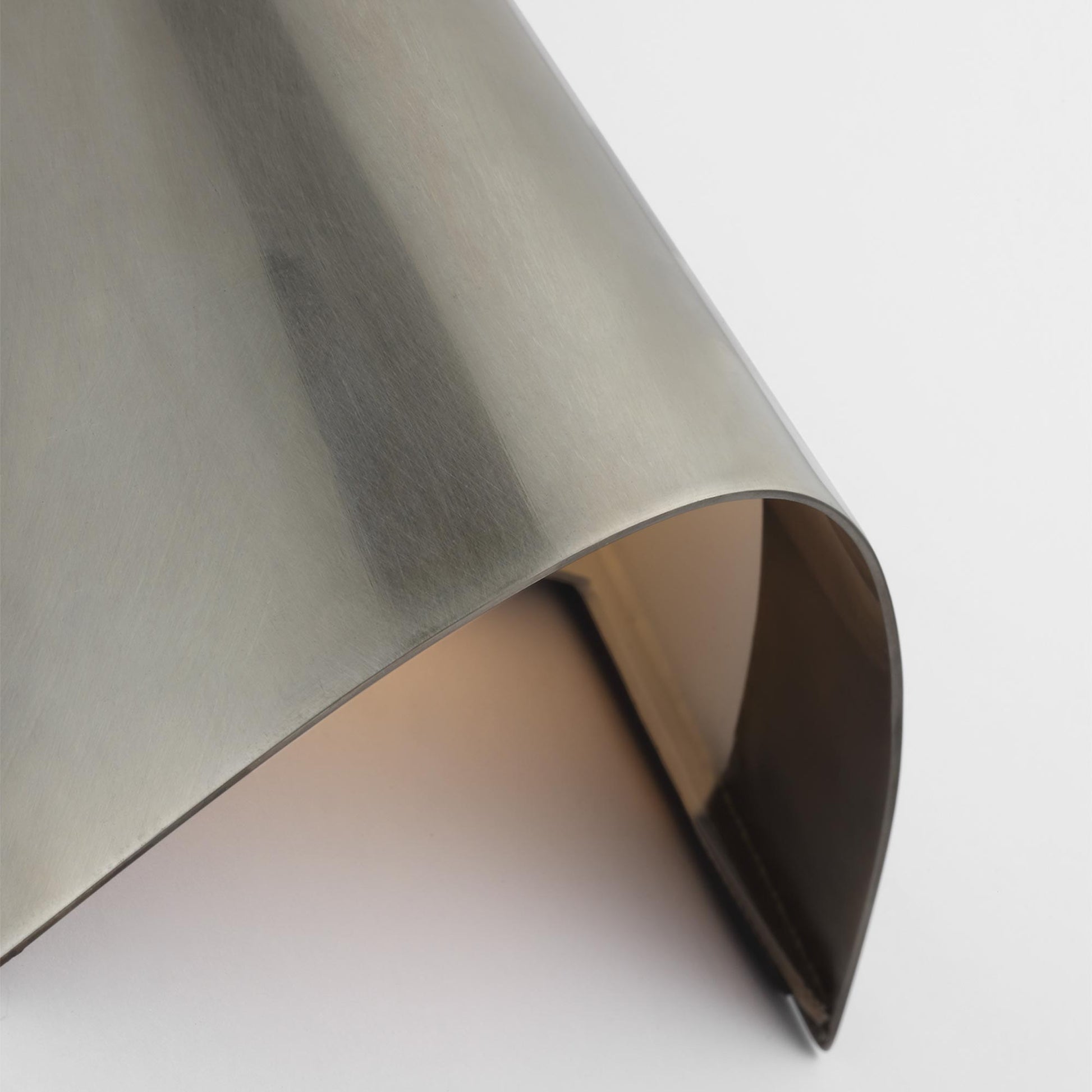 Piel Outdoor LED Wall Light in Detail.