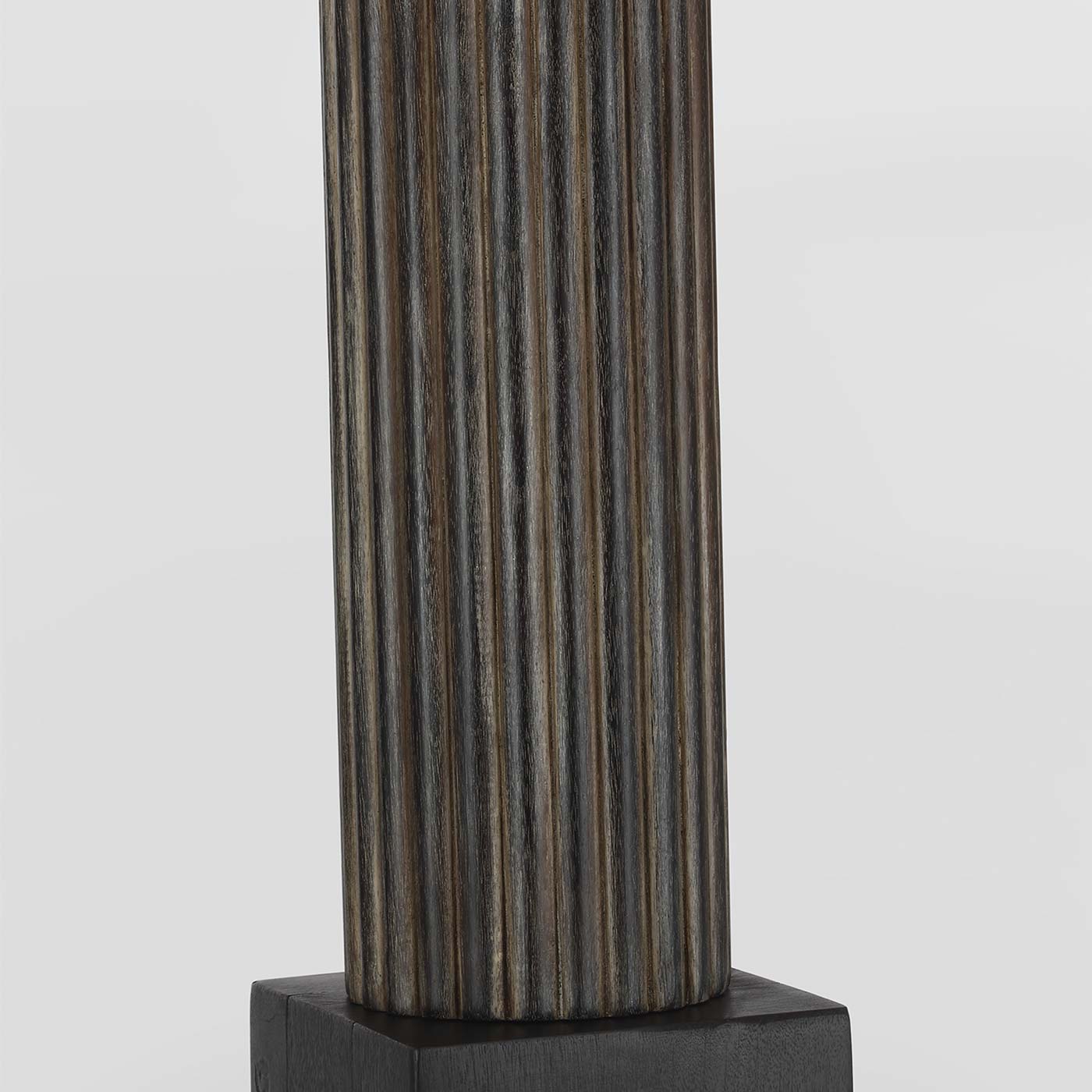 Reeve Table Lamp in Detail.