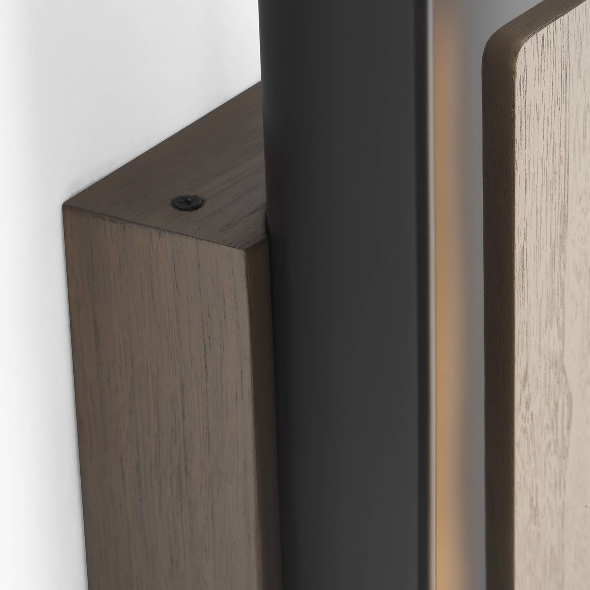 Remi LED Wall Light in Detail.