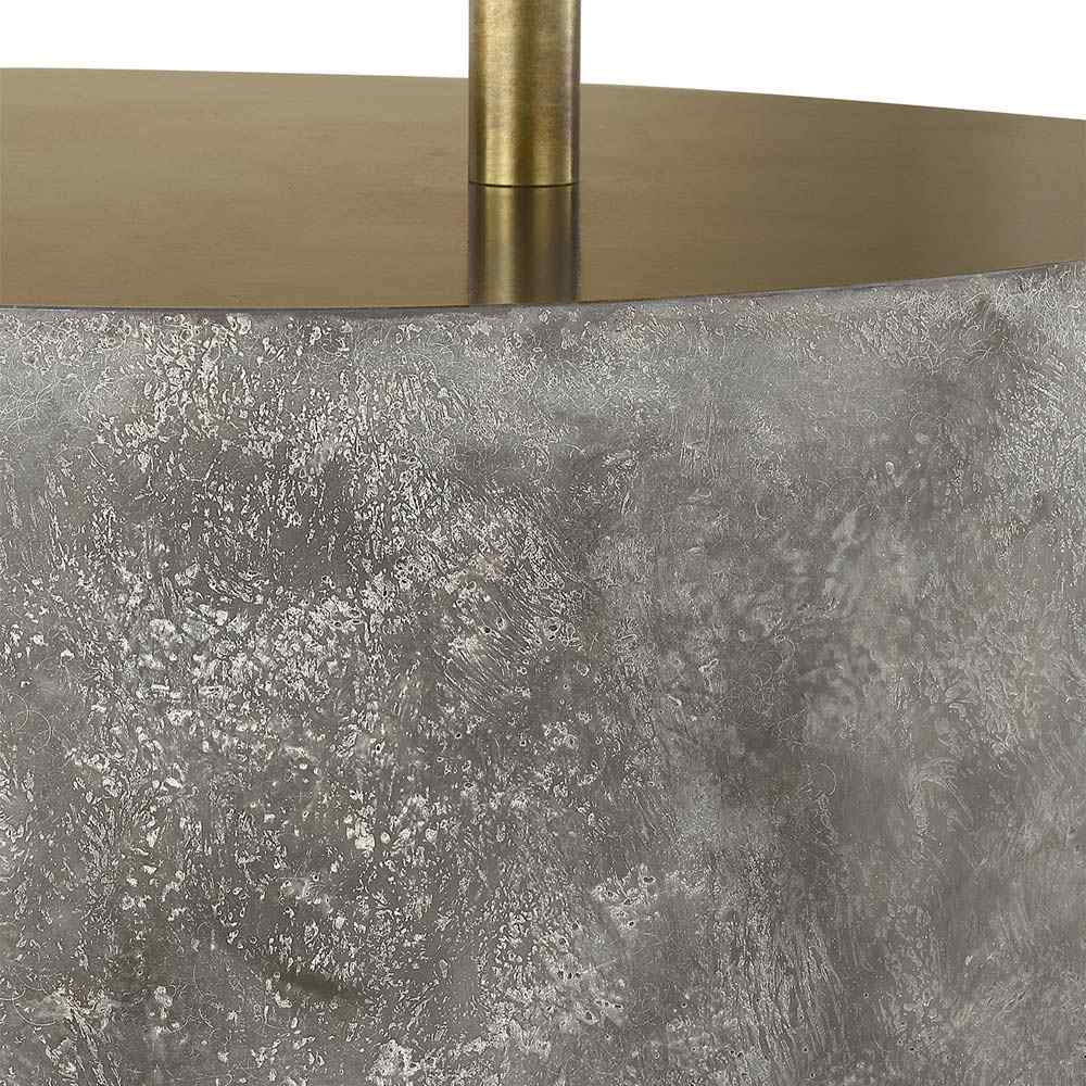 Runia Floor Lamp in Detail.