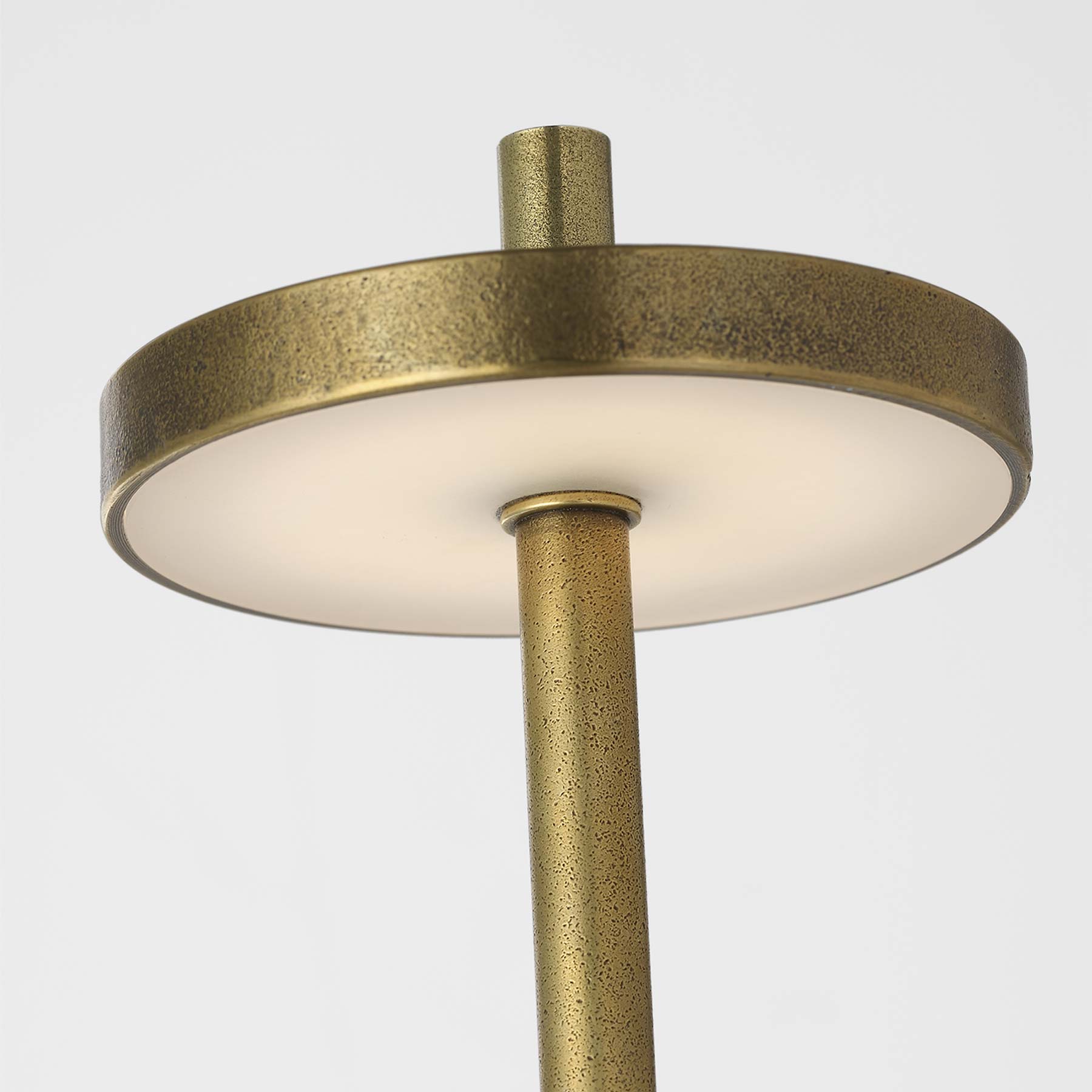 Sene LED Rechargeable Floor Lamp in Detail.