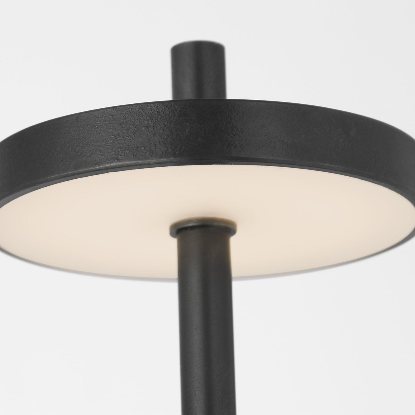 Sene LED Rechargeable Floor Lamp in Detail.