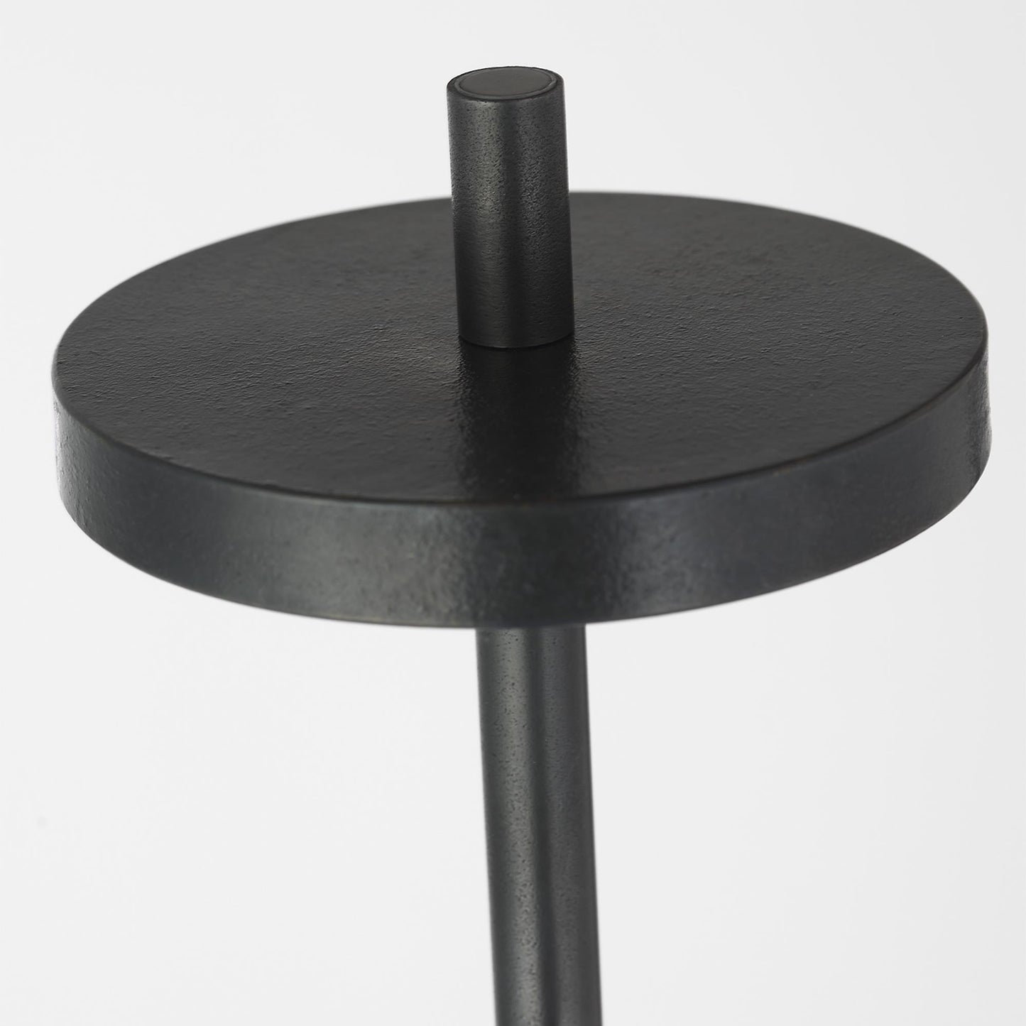 Sene LED Rechargeable Floor Lamp in Detail.